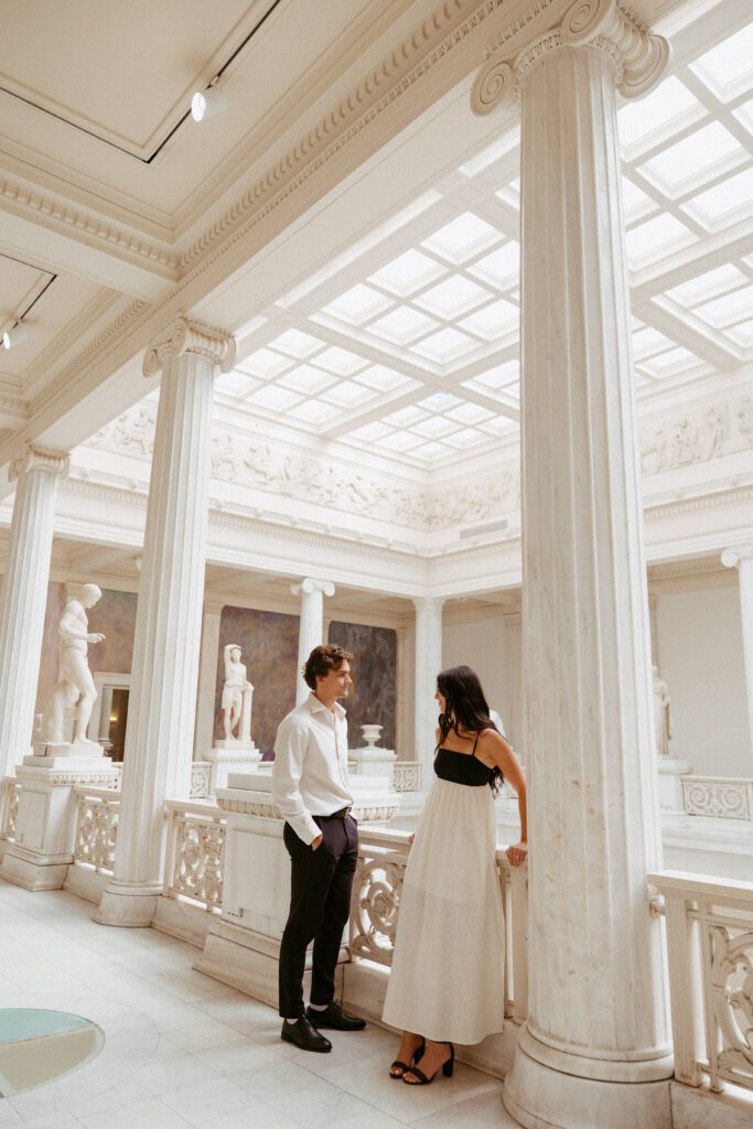 couple at art museum in pittsburgh photographed by pittsburgh engagement photographer